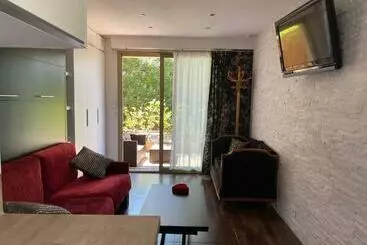 Turistihuoneistot Studio Dans Résidence Privée à 15 Mn De Cannes