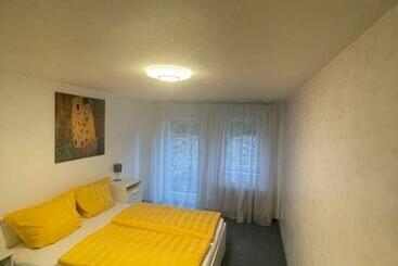 游客公寓 Ferienwohnung Denkendorf