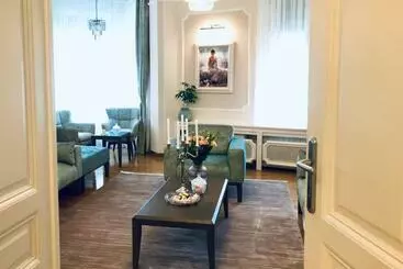 Appartamenti turistici Knez Sima Jacuzzi, 3 Bedrooms, Balcony In Stari Grad