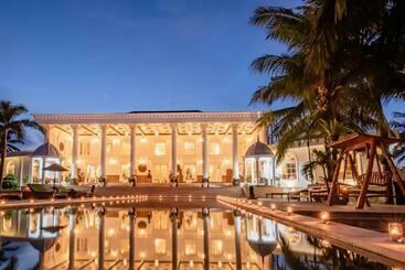 ツーリストアパートメント Bali Beach Mansion