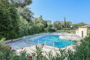ツーリストアパートメント Appartement T2 Dans Une Résidence Calme Avec Piscine, Terrain De Tennis, Pétanque Et Proche De La Me