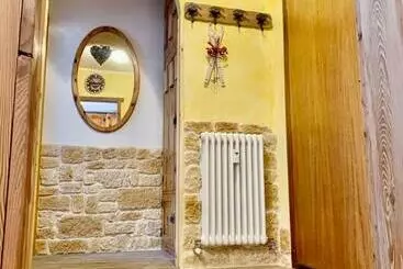 ツーリストアパートメント Profumo Di Legno