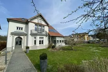ツーリストアパートメント Fewo In Villa Mit Seeblick