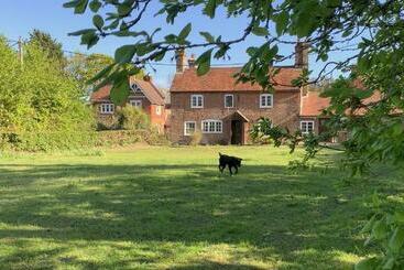 Apartamenty turystyczne Two Sides Cottage