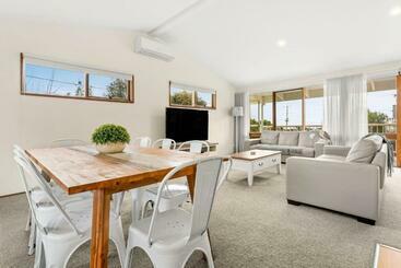 דירות לתיירים Views On Broadway