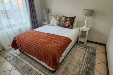 Vakantie-appartementen 56 Elegant 2 Bed Apartment Next To Gautrain Centurion