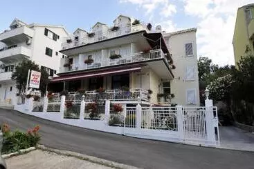 هتل Haus Am Meer Cavtat
