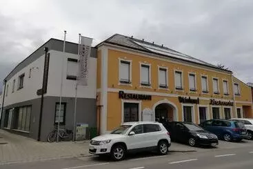 Weinhotel Kirchenwirt