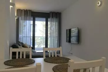 ツーリストアパートメント Family Apartment