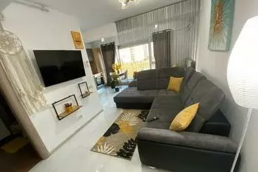 آپارتمانهای توریستها Yellow Studios Constanta