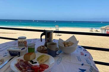 ツーリストアパートメント Beach Rotxa