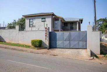 Ferienwohnungen Ekasi Apartments