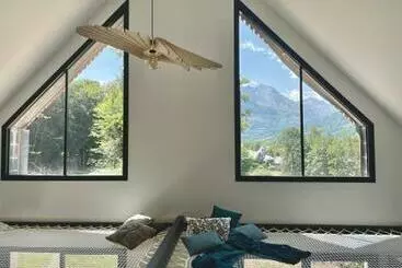 Appartamenti turistici L’éterle, Maison De Montagne