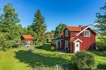 ツーリストアパートメント Charming Cottage Outside Rattvik