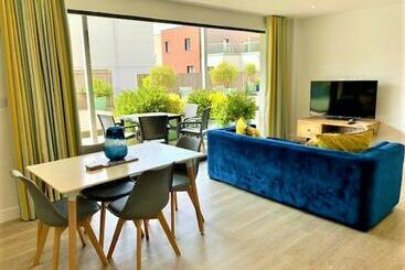 Жильё для туристов 3 Challacombe   Luxury Apartment At Byron Woolacombe, Only 4 Minute Walk To Woolacombe Beach!
