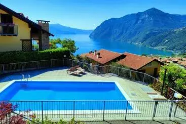 Turistihuoneistot Happy Guest Apartments   Lake Panorama & Pool