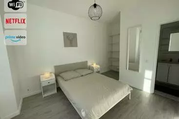 ツーリストアパートメント Superbe Appartement Cozy Terrasse