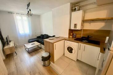 דירות לתיירים La Coloc Proche Hôtel De Ville 095