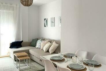 Turistihuoneistot Lovely New Apartment City Centre With Parking, Siete Revueltas Sanlúcar De Bda