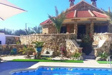 ツーリストアパートメント Charming Villa La Mar