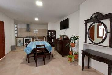 דירות לתיירים La Casa Del Colibrí