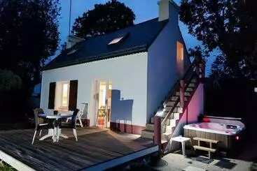 ツーリストアパートメント Le Repos De Pont Calleck Avec Jacuzzi