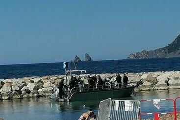 דירות לתיירים Bora Bora   Pin Rolland   Saint Mandrier