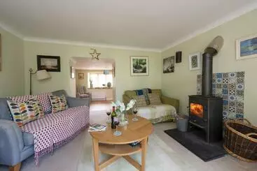 Pisos turísticos Pump Cottage Sleeps 10, Gwithian