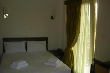 בית מלון כפרי Ammos Bay