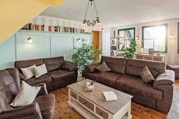 Отель Garni Nussbaumhof