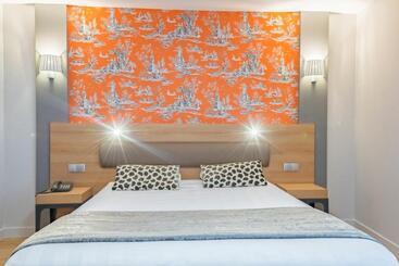 هتل Logis Grand Hôtel Des Bains