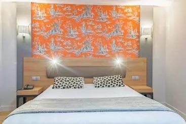 هتل Logis Grand Hôtel Des Bains