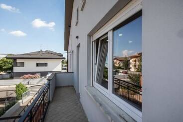 شقق خاصة سياحية Italianway   Vat 52