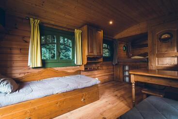 Pensjonat Domaine De La Ville Suzanne   Chambres D Hôtes, Roulottes Et Cabanes