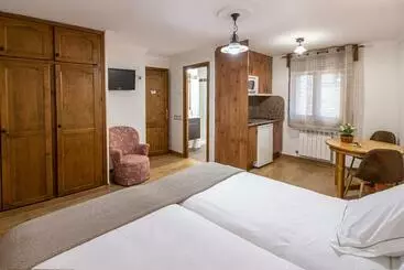 Pensiune Esera Room