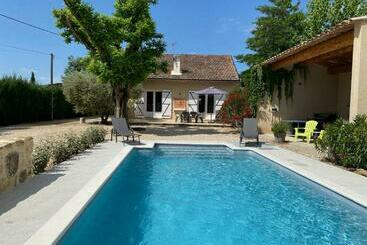 דירות לתיירים Les Célestins   Villa En Provence