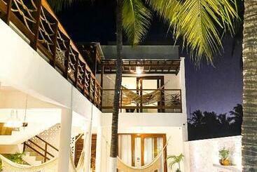 شقق خاصة سياحية Casa Morica! Casa Nova Com Piscina!