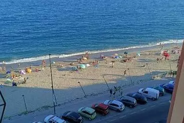 ツーリストアパートメント Casa Di Noemi   Seafront With Parking