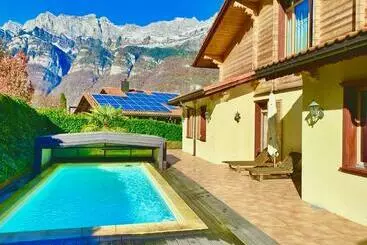 Majatalo Doodle S Amazing Chalet  Walensee   Flumserberg   Churfirsten   Heidiland   Pool   Sauna