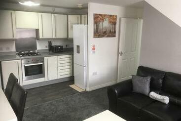ツーリストアパートメント Remarkable 2 Bed Apartment In Corby