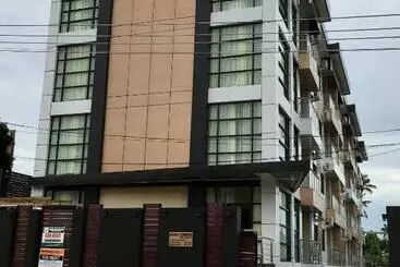 ツーリストアパートメント Bhan Towers Apartment