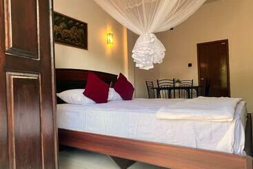 Pension Royal Grand Guest Inn Ella