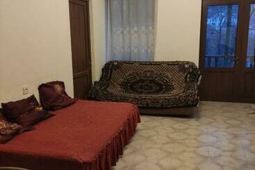 Vakantie-appartementen Artyomi Toon