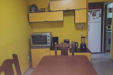 דירות לתיירים Diaz Tower Fd