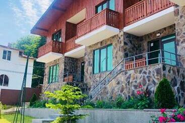 Apartamentos turísticos Fortuna Cottage Bakuriani