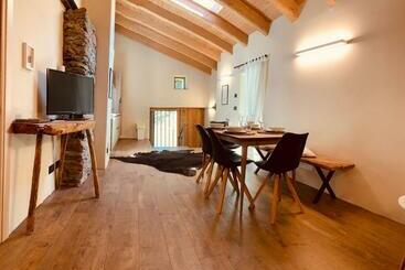 游客公寓 Lo Paglier   Le Four Des Alpes