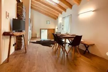 Turistihuoneistot Lo Paglier   Le Four Des Alpes