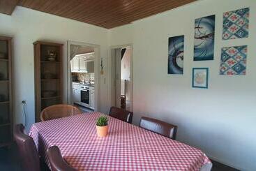 관광객 아파트 Monteurzimmer Ausma Wymeer Bunde   Fewo Vakantiehuis Heerenland