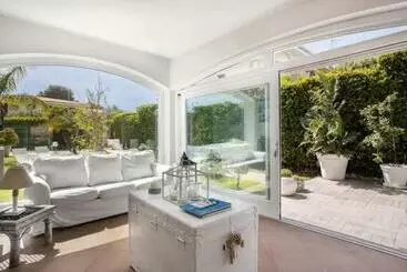 Apartaments turístics Seaside Villa