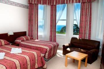 בית מלון כפרי Tower House